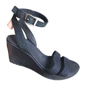 crocs Black leigh wedge heel canvas ankle strap slip on w6